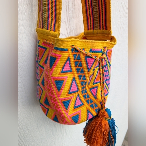 Handmade "The Way U" Wayuu Mochila Bag Colombian Tribal Colorful Boho Hippie - Picture 5 of 7